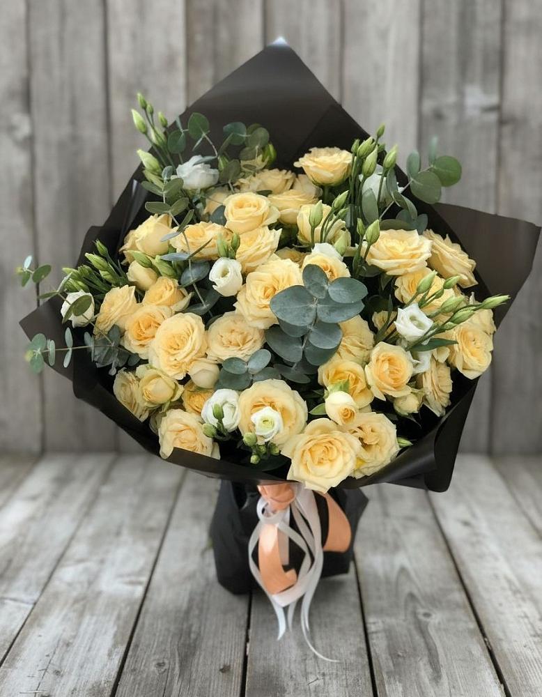 Букет цветов из: Розы и Лизиантусы в Красный Яр Самарская область