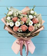 Букет цветов из:  Розы, Альстромерии и Лизиантусы в Красный Яр Самарская область