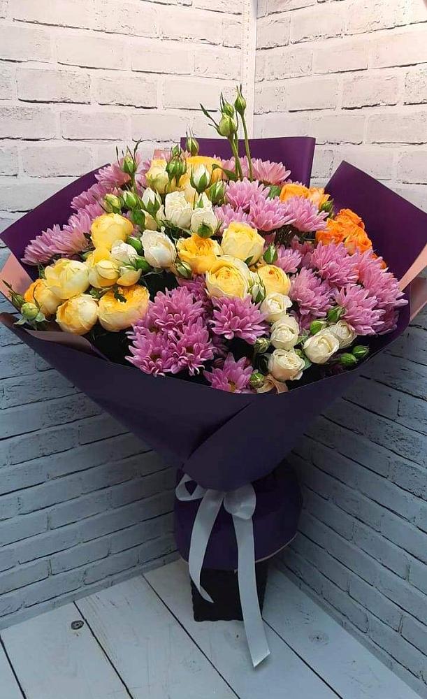 Букет цветов из: Хризантемы и Розы в Красный Яр Самарская область