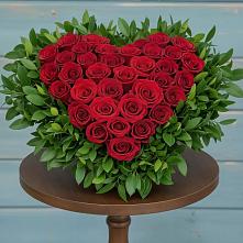 Цветочная композиция из Розы в виде сердца в Красный Яр Самарская область