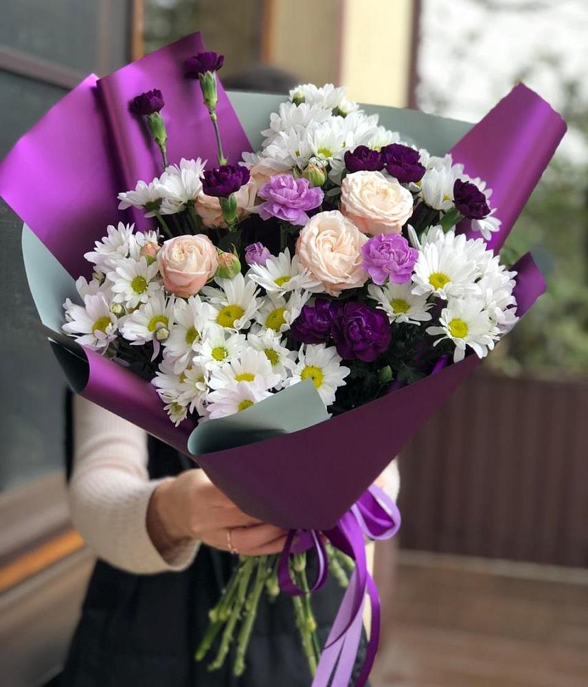 Букет цветов из: Хризантемы, Гвоздики и Розы в Красный Яр Самарская область