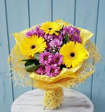 Букет цветов из:  Хризантемы и Герберы в Красный Яр Самарская область