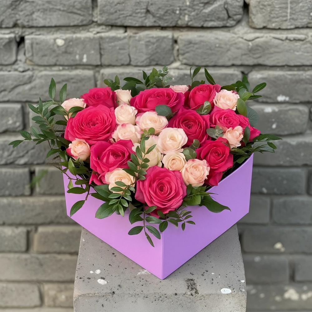 Цветочная композиция из Розы в коробке в Красный Яр Самарская область