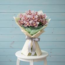 Букет цветов из:  Орхидеи и Розы в Красный Яр Самарская область
