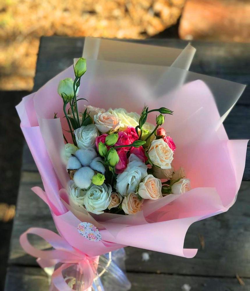 Букет цветов из: Розы и Лизиантусы в Красный Яр Самарская область