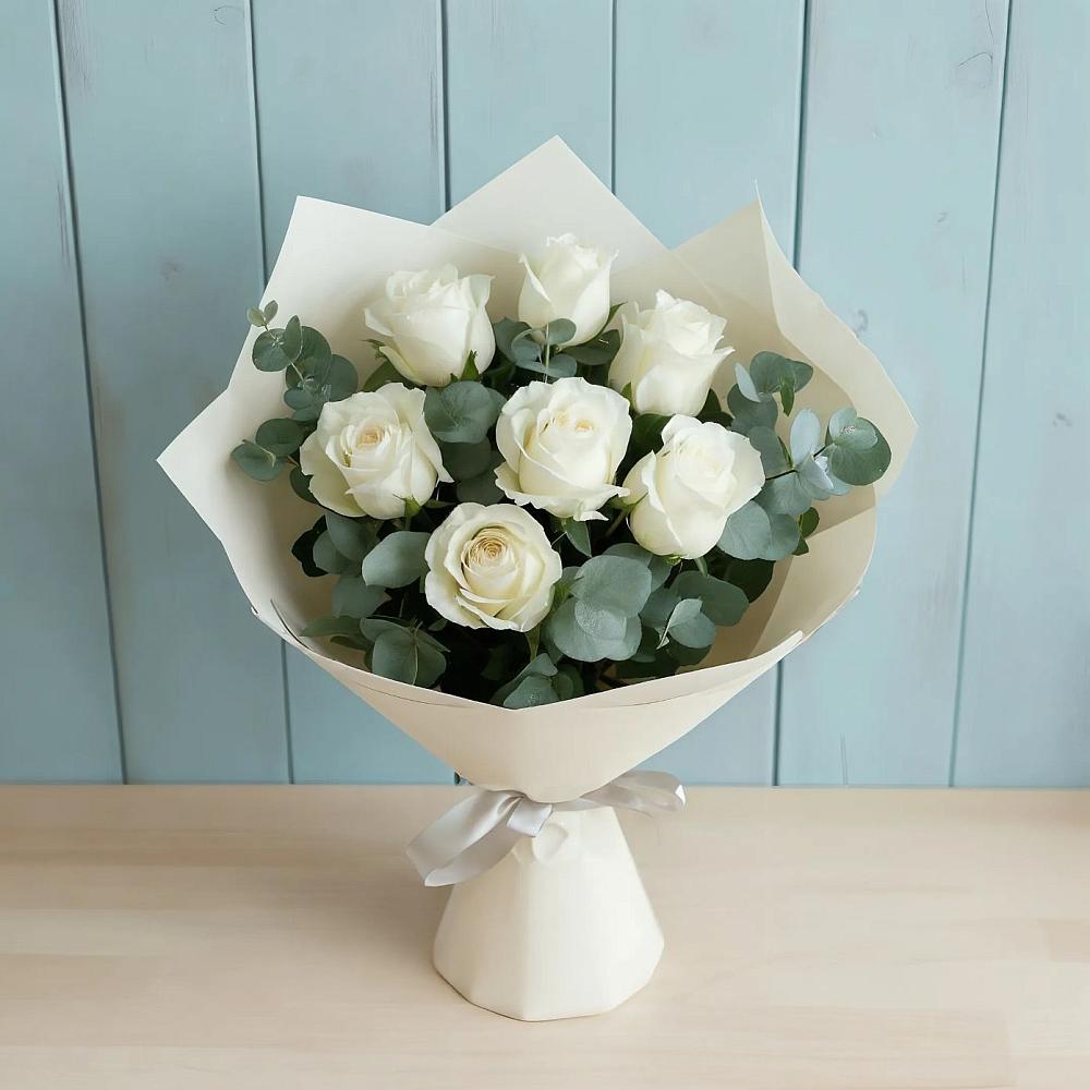 Букет Белые розы в Эвкалипте в Красный Яр Самарская область