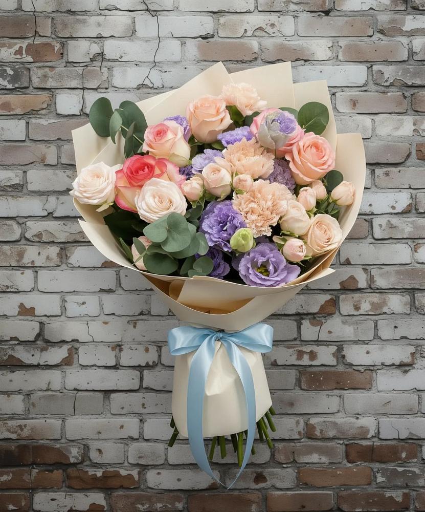 Букет цветов из: Розы, Лизиантусы и Гвоздики в Красный Яр Самарская область