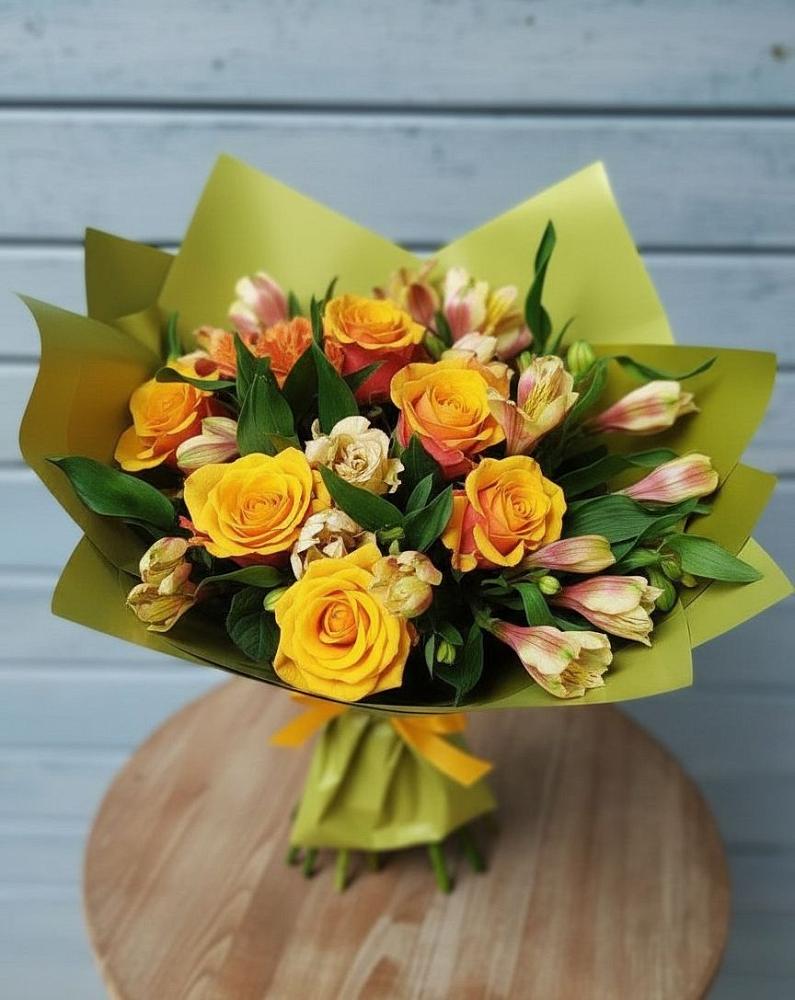 Букет цветов из: Альстромерии и Розы в Красный Яр Самарская область