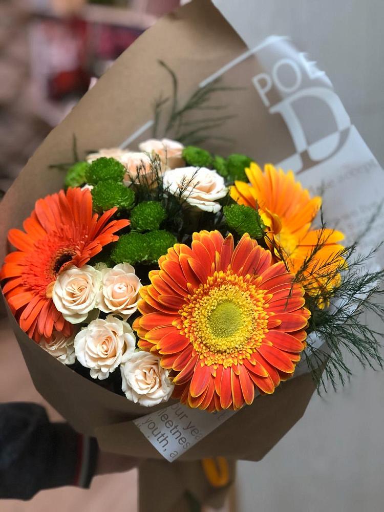 Букет цветов из: Герберы, Хризантемы и Розы в Красный Яр Самарская область
