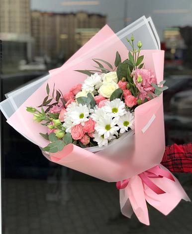 Букет цветов из: Розы, Лизиантусы и Хризантемы в Красный Яр Самарская область