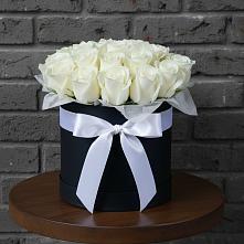 Цветочная композиция из Розы в шляпной коробке в Красный Яр Самарская область